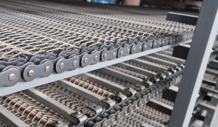 The environment and requirements for the use of conveyor chains