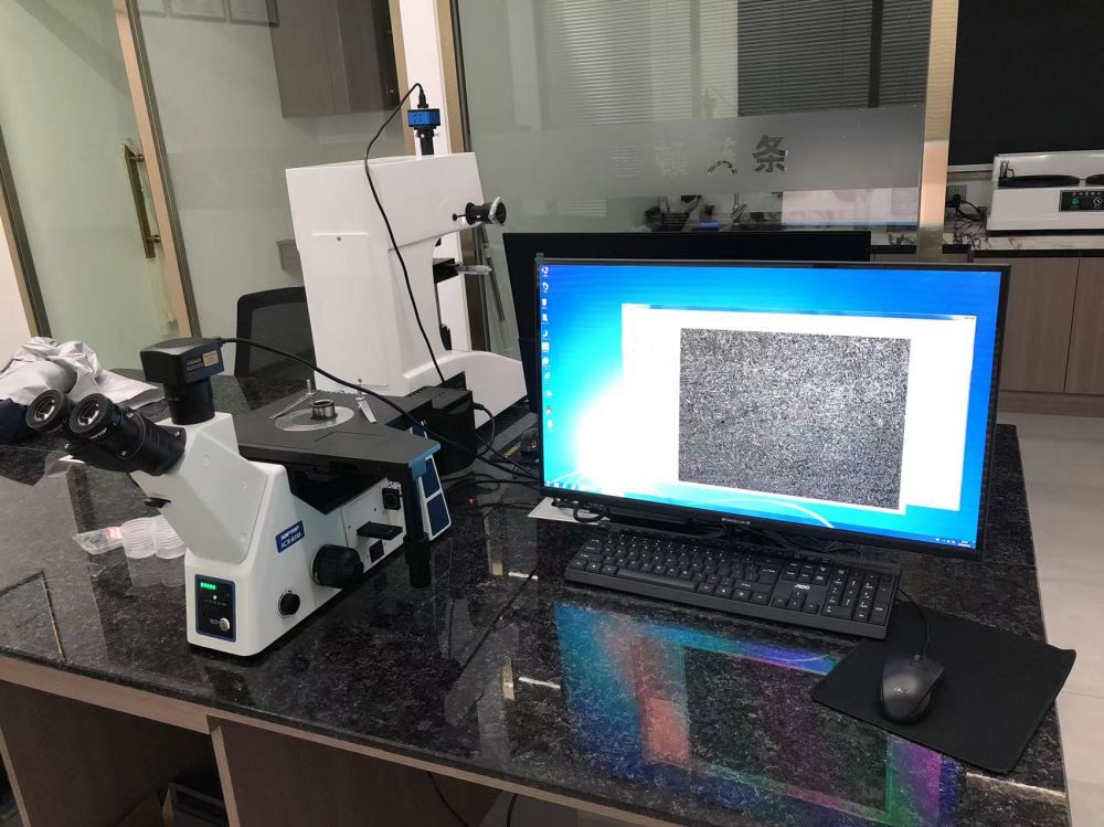 INVERTED METALLURGICAL MICROSCOPE